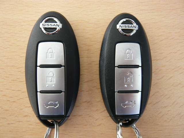 スカイライン ２．５　２５０ＧＴ　前席パワー装備当社下取りワンオーナー車　セキュリティー　スマートキ　バックビューカメラ　ワンオーナー　ナビ＆ＴＶ　パワーウインドウ　オートエアコン　サイドカメラ　ＥＴＣ　ドライブレコーダー　エアバッグ（12枚目）