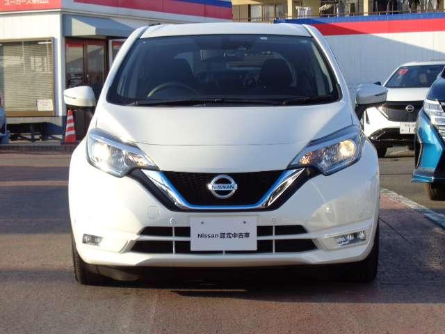 ノート １．２　ｅ－ＰＯＷＥＲ　Ｘ　メモリーナビ　ＡＶＭ　エマブレ　ＬＤＷ　オ－トエアコン　スマートキープッシュスタート　１オーナ　メモリナビ　リアカメラ　車線逸脱　セキュリティ　ナビＴＶ　ドライブレコーダー　ダブルエアバック　ＥＴＣ（15枚目）