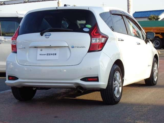 ノート １．２　ｅ－ＰＯＷＥＲ　Ｘ　メモリーナビ　ＡＶＭ　エマブレ　ＬＤＷ　オ－トエアコン　スマートキープッシュスタート　１オーナ　メモリナビ　リアカメラ　車線逸脱　セキュリティ　ナビＴＶ　ドライブレコーダー　ダブルエアバック　ＥＴＣ（18枚目）