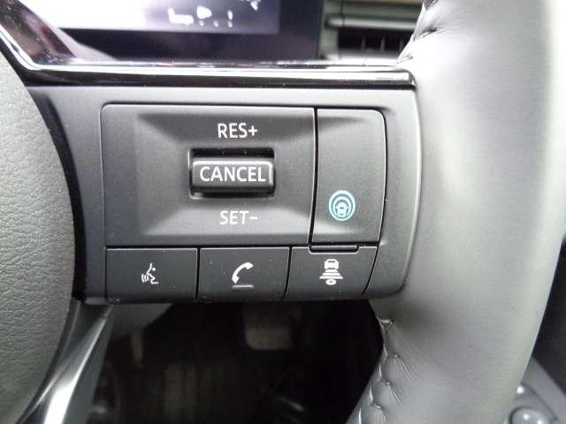 セレナ 1.4 e-4ORCE ハイウェイスターV 4WD 寒冷地クリア・ホットプラスPKG レーダークルコン フルセグTV レーンアシスト 寒冷地 LED 4WD フルオートエアコン ETC シートヒーター 3列シート ドラレコ 禁煙車 アルミホイール(5枚目)