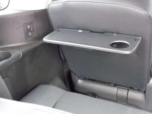 セレナ 1.4 e-4ORCE ハイウェイスターV 4WD 寒冷地クリア・ホットプラスPKG レーダークルコン フルセグTV レーンアシスト 寒冷地 LED 4WD フルオートエアコン ETC シートヒーター 3列シート ドラレコ 禁煙車 アルミホイール(25枚目)