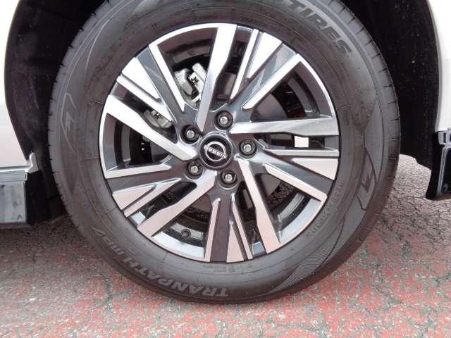 セレナ 1.4 e-4ORCE ハイウェイスターV 4WD 寒冷地クリア・ホットプラスPKG レーダークルコン フルセグTV レーンアシスト 寒冷地 LED 4WD フルオートエアコン ETC シートヒーター 3列シート ドラレコ 禁煙車 アルミホイール(32枚目)