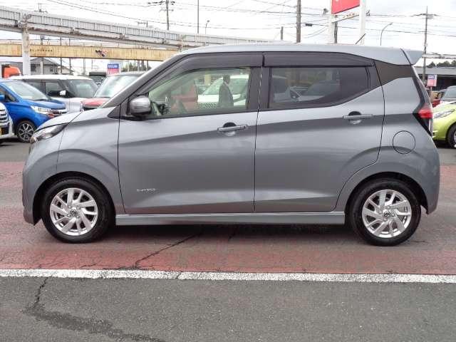 デイズ ６６０　ハイウェイスターＸ　メモリーナビナビ　ワンオ－ナ－　両席エアバッグ　整備記録簿　衝突軽減ブレーキ　禁煙　フルセグテレビ　ハイビームアシスト　ＥＴＣ　ＬＥＤ　ドライブレコーダー　車線逸脱防止　バックモニター　ＡＷ　ＡＢＳ（25枚目）