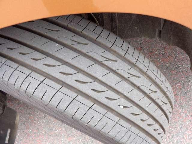 リーフ ｅ＋　Ｇ　メーカーナビ　エマブレ　レーンキープアシスト　禁煙　フルセグＴＶ　レザーシート　サイドエアバッグ　ドラレコ　レーダークルーズ　ＥＴＣ　ワンオーナー　パーキングサポート　寒冷地　バックカメラ　記録簿（21枚目）