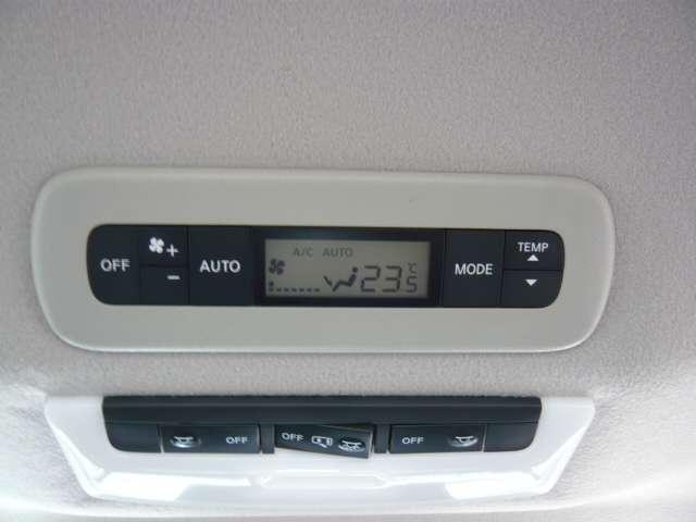 セレナ １．２　ｅ－ＰＯＷＥＲ　ハイウェイスター　Ｖ　後席用モニター装備当社下取りワンオーナー　キーレスエントリ　レーダークルーズＣ　衝突軽減ブレーキシステム　スマートキーＰスタート　１オーナ　３列シート　車線逸脱　ＬＥＤヘッドライト　ＥＴＣ　ＡＷ（11枚目）