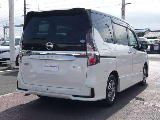 セレナ １．２　ｅ－ＰＯＷＥＲ　ハイウェイスター　Ｖ　後席用モニター装備当社下取りワンオーナー　キーレスエントリ　レーダークルーズＣ　衝突軽減ブレーキシステム　スマートキーＰスタート　１オーナ　３列シート　車線逸脱　ＬＥＤヘッドライト　ＥＴＣ　ＡＷ（20枚目）