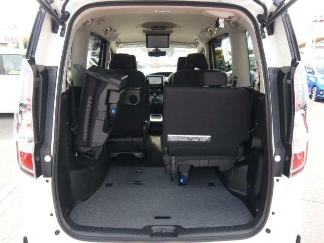 セレナ １．２　ｅ－ＰＯＷＥＲ　ハイウェイスター　Ｖ　後席用モニター装備当社下取りワンオーナー　キーレスエントリ　レーダークルーズＣ　衝突軽減ブレーキシステム　スマートキーＰスタート　１オーナ　３列シート　車線逸脱　ＬＥＤヘッドライト　ＥＴＣ　ＡＷ（34枚目）