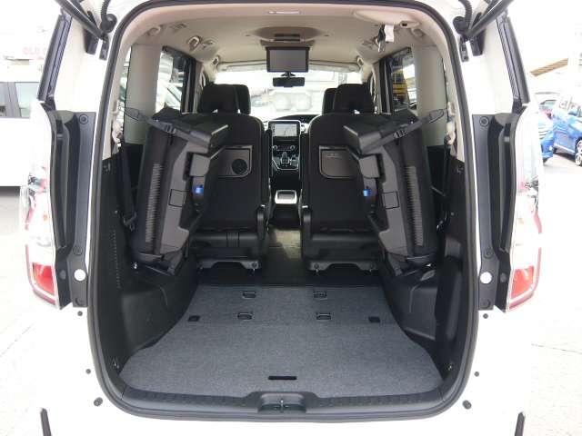 セレナ １．２　ｅ－ＰＯＷＥＲ　ハイウェイスター　Ｖ　後席用モニター装備当社下取りワンオーナー　キーレスエントリ　レーダークルーズＣ　衝突軽減ブレーキシステム　スマートキーＰスタート　１オーナ　３列シート　車線逸脱　ＬＥＤヘッドライト　ＥＴＣ　ＡＷ（35枚目）