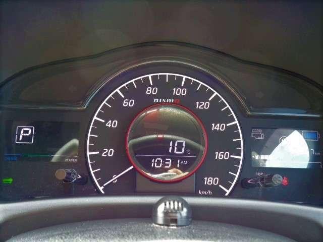 ノート １．２　ｅ－ＰＯＷＥＲ　ＮＩＳＭＯ　メモリーナビ　アラウンドビュー　ドラレコ　１オーナー車　キーレス　メモリーナビ付き　Ｂカメラ　オートＬＥＤ　車線逸脱　ＬＥＤランプ　フルオートエアコン　Ｗエアバッグ　イモビライザー　アルミ　エアバック（11枚目）