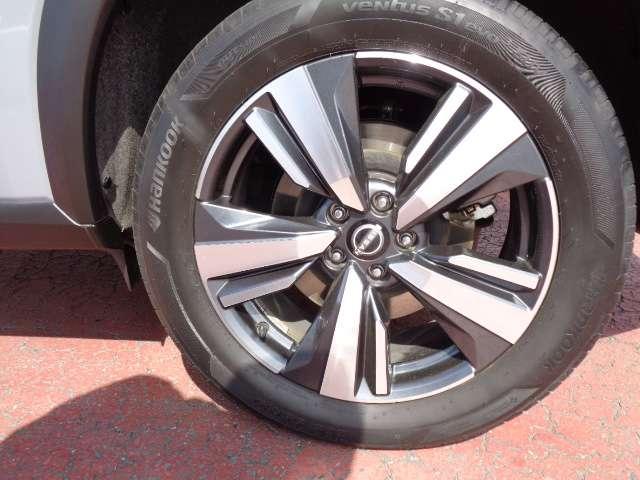 エクストレイル １．５　Ｇ　ｅ－４ＯＲＣＥ　４ＷＤ　プロパイロット　ＬＤＷ　ＬＤＰ　ＢＳＷ　ＢＳＩ　ＬＤＷ　本革シート　フルセグＴＶ　ＬＥＤライト　点検記録簿　ハイビームアシスト　ＡＷ　ドライブレコーダー　オートエアコン　パークアシスト　シートヒータ（18枚目）