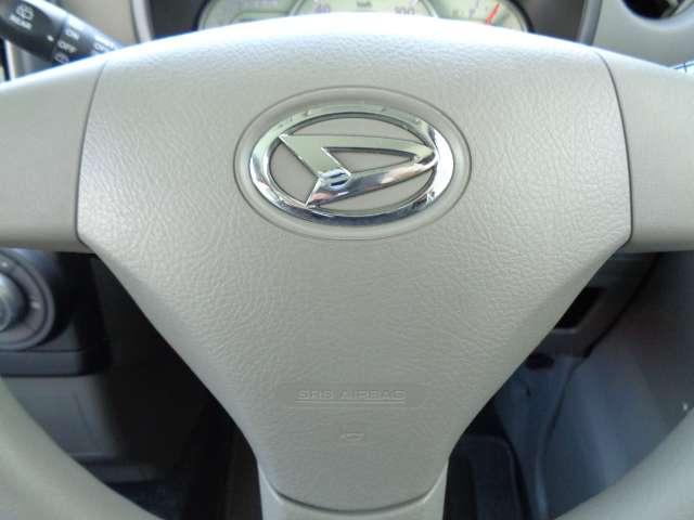 �^�]�ȑ��G�A�o�b�N�t��