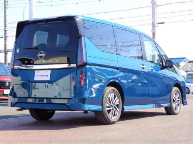 セレナ １．４　ｅ－４ＯＲＣＥ　ハイウェイスターＶ　４ＷＤ　社用車ＵＰ　後席モニタ－　寒冷地仕様　シ－トヒ－タ－　展示・試乗車ＵＰ　スマートキー　追従クルーズ　フルセグ　レーンキープアシスト　ＬＥＤヘッドランプ　寒冷地仕様　４ＷＤ　ドラレコ　フルオートエアコン（2枚目）