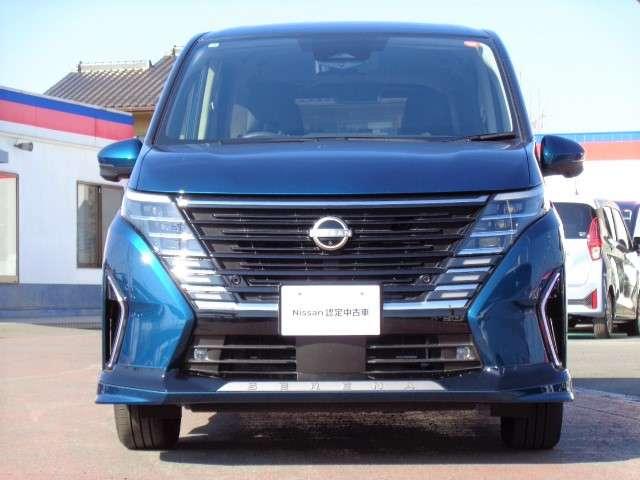 セレナ １．４　ｅ－４ＯＲＣＥ　ハイウェイスターＶ　４ＷＤ　社用車ＵＰ　後席モニタ－　寒冷地仕様　シ－トヒ－タ－　展示・試乗車ＵＰ　スマートキー　追従クルーズ　フルセグ　レーンキープアシスト　ＬＥＤヘッドランプ　寒冷地仕様　４ＷＤ　ドラレコ　フルオートエアコン（22枚目）