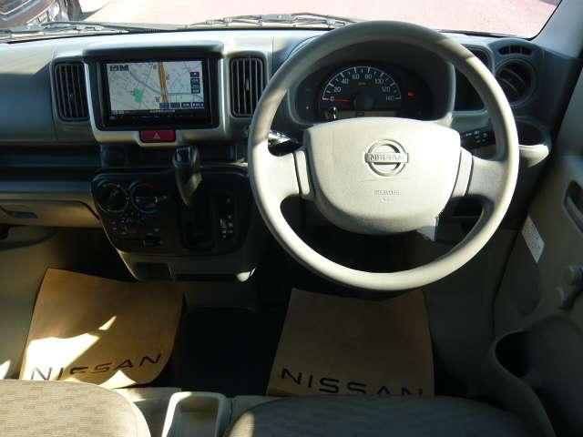 ＮＶ１００クリッパーバン ６６０　ＤＸ　ハイルーフ　５ＡＧＳ車　当社下取りワンオーナー車　ナビＴＶ　メモリーナビ　デュアルエアバック　ワンセグＴＶ　ワンオーナー車　キーレス　ＰＳ　ＡＢＳ付き　運転席エアバック　エアコン（4枚目）