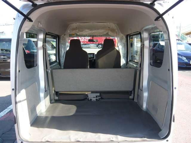 ＮＶ１００クリッパーバン ６６０　ＤＸ　ハイルーフ　５ＡＧＳ車　当社下取りワンオーナー車　ナビＴＶ　メモリーナビ　デュアルエアバック　ワンセグＴＶ　ワンオーナー車　キーレス　ＰＳ　ＡＢＳ付き　運転席エアバック　エアコン（7枚目）