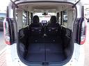 後席の背もたれを前に倒せばさらに広々スペースが誕生。これなら大きな荷物も安心です。