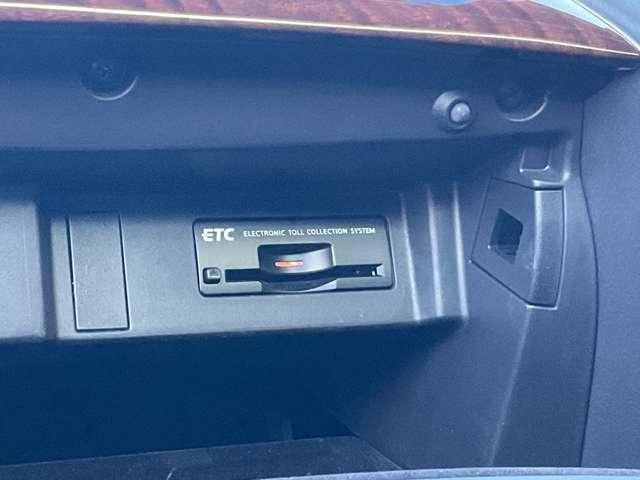 グローボックスの中にＥＴＣ　が装着してあります。
