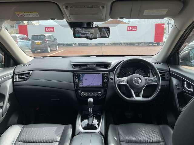 エクストレイル ２．０　２０Ｘｉ　２列車　４ＷＤ（2枚目）