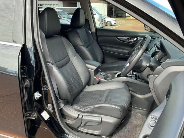 エクストレイル ２．０　２０Ｘｉ　２列車　４ＷＤ（10枚目）