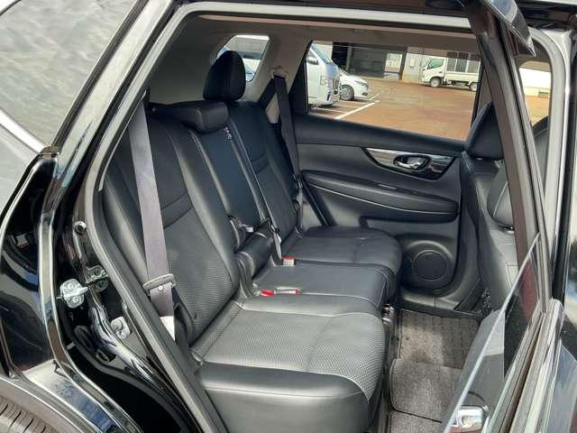 エクストレイル ２．０　２０Ｘｉ　２列車　４ＷＤ（11枚目）
