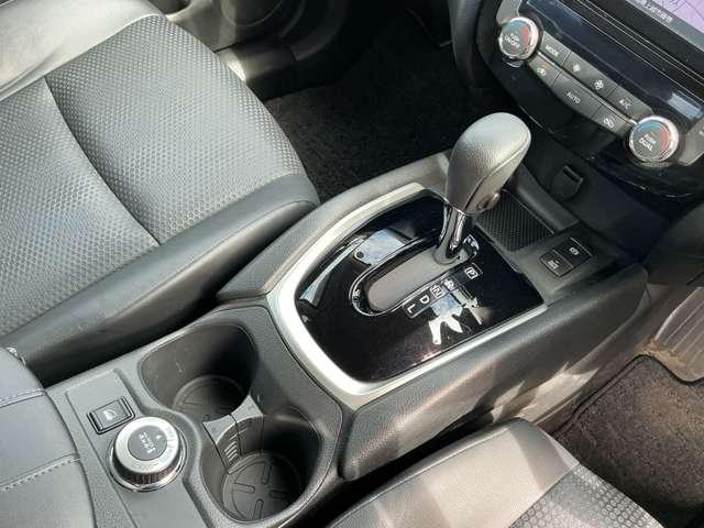 エクストレイル ２．０　２０Ｘｉ　２列車　４ＷＤ（12枚目）