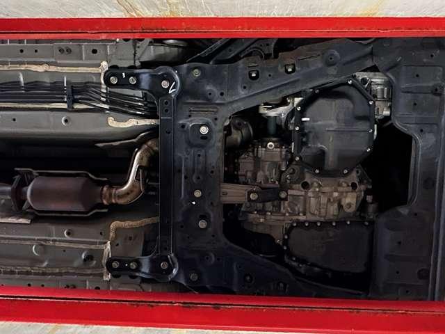 エクストレイル ２．０　２０Ｘｉ　２列車　４ＷＤ（13枚目）