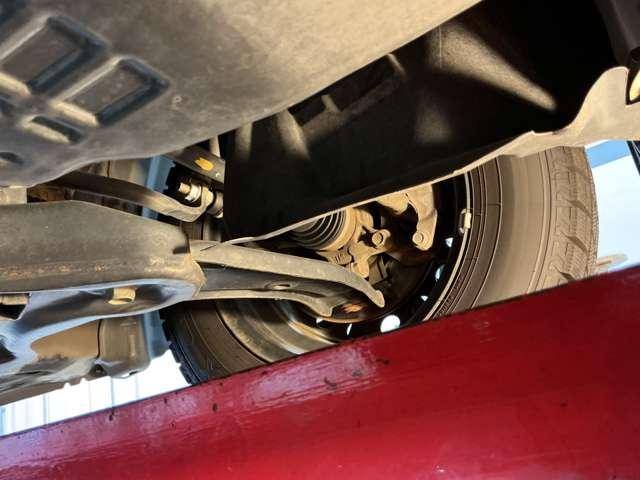 ノート １．２　Ｘ　ＦＯＵＲ　４ＷＤ　ワンオーナー（13枚目）