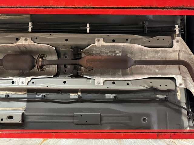 ノート １．２　Ｘ　ＦＯＵＲ　４ＷＤ　ワンオーナー（17枚目）
