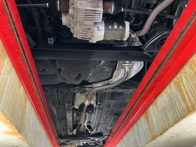 ノート 1.2 e-POWER X FOUR シーギア 4WD(4枚目)