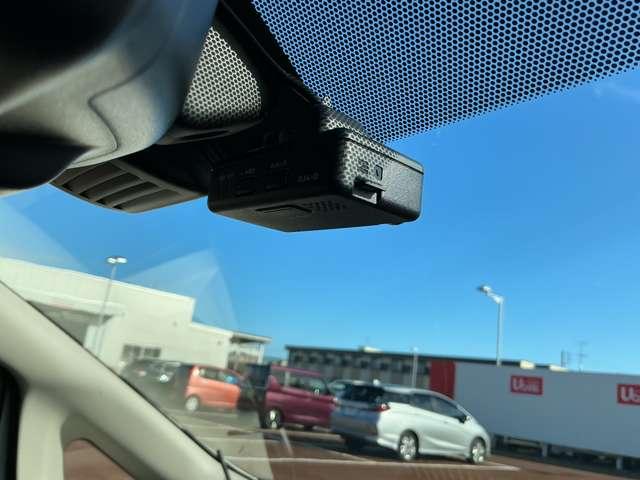 ノート 1.2 e-POWER X FOUR シーギア 4WD(8枚目)