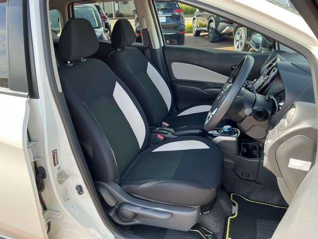 ノート 1.2 e-POWER X FOUR シーギア 4WD(12枚目)