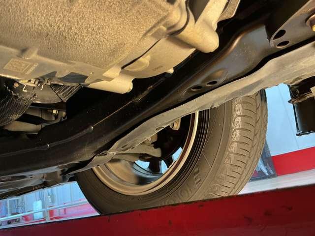 ノート 1.2 e-POWER X FOUR シーギア 4WD(19枚目)