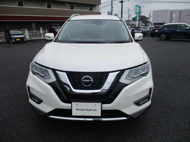 エクストレイル ２．０　２０Ｘｉ　２列車　４ＷＤ　プロパイロット／純正ナビ／ＬＥＤライト　セキュリティ　リアカメラ　追従クルーズ　ＬＥＤ　ドライブレコーダ　禁煙車　インテリジェントキー　ＬＤＷ　サイドカメラ　ＥＴＣ　Ａストップ　ＡＡＣ　ナビ＆ＴＶ　メモリーナビ　キーフリー　アルミホイール（11枚目）