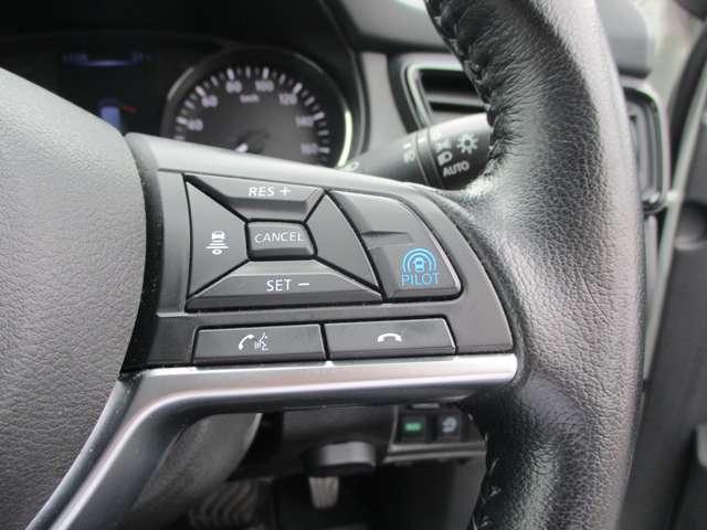エクストレイル ２．０　２０Ｘｉ　２列車　４ＷＤ　プロパイロット／純正ナビ／ＬＥＤライト　セキュリティ　リアカメラ　追従クルーズ　ＬＥＤ　ドライブレコーダ　禁煙車　インテリジェントキー　ＬＤＷ　サイドカメラ　ＥＴＣ　Ａストップ　ＡＡＣ　ナビ＆ＴＶ　メモリーナビ　キーフリー　アルミホイール（16枚目）