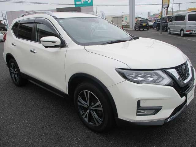 エクストレイル ２．０　２０Ｘｉ　２列車　４ＷＤ　プロパイロット／純正ナビ／ＬＥＤライト　セキュリティ　リアカメラ　追従クルーズ　ＬＥＤ　ドライブレコーダ　禁煙車　インテリジェントキー　ＬＤＷ　サイドカメラ　ＥＴＣ　Ａストップ　ＡＡＣ　ナビ＆ＴＶ　メモリーナビ　キーフリー　アルミホイール（18枚目）