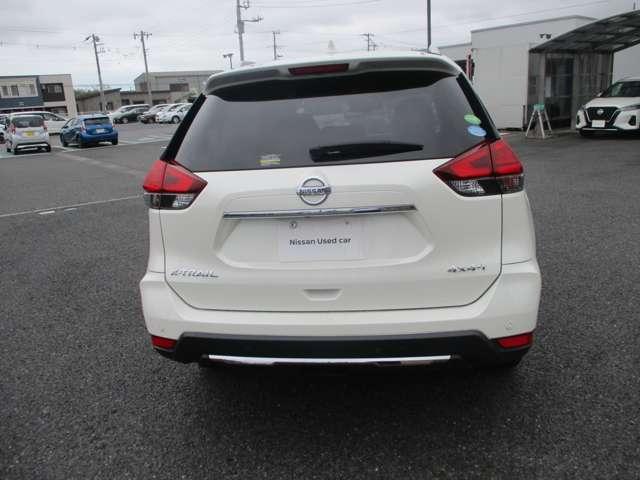 エクストレイル ２．０　２０Ｘｉ　２列車　４ＷＤ　プロパイロット／純正ナビ／ＬＥＤライト　セキュリティ　リアカメラ　追従クルーズ　ＬＥＤ　ドライブレコーダ　禁煙車　インテリジェントキー　ＬＤＷ　サイドカメラ　ＥＴＣ　Ａストップ　ＡＡＣ　ナビ＆ＴＶ　メモリーナビ　キーフリー　アルミホイール（20枚目）