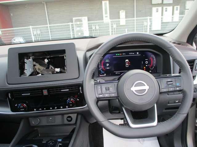 エクストレイル X e-4ORCE 日産プレミアム認定中古車(2年保証 走行距離無制限) 元試乗車 日産プロパイロット機能 電動バックドア アラウンドビューモニタ 全席シートヒーター スマートルームミラー 運転席パワーシート(4枚目)