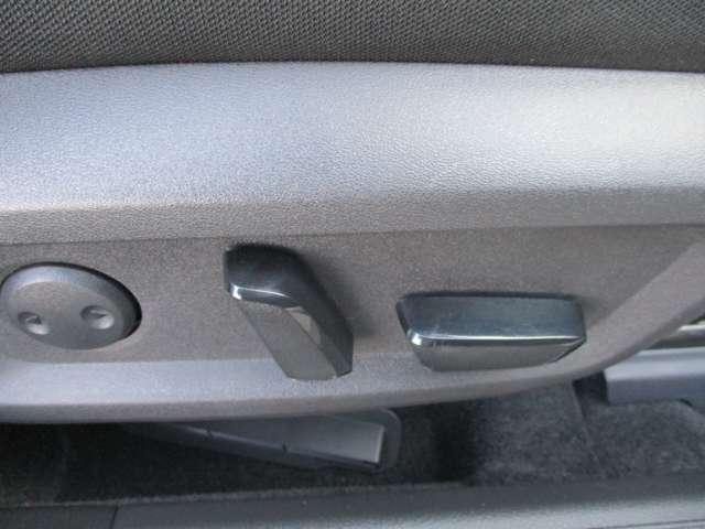 エクストレイル X e-4ORCE 日産プレミアム認定中古車(2年保証 走行距離無制限) 元試乗車 日産プロパイロット機能 電動バックドア アラウンドビューモニタ 全席シートヒーター スマートルームミラー 運転席パワーシート(10枚目)