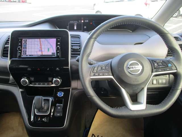 セレナ e-パワー ハイウェイスターV 日産プレミアム認定中古車(2年保証 走行距離無制限) 日産プロパイロット機能 純正ナビ アラウンドビューモニタ LEDヘッドライト 社外ドライブレコーダー ETC 両側オートスライドドア(4枚目)