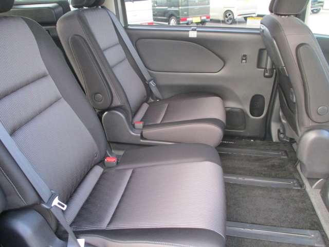 セレナ e-パワー ハイウェイスターV 日産プレミアム認定中古車(2年保証 走行距離無制限) 日産プロパイロット機能 純正ナビ アラウンドビューモニタ LEDヘッドライト 社外ドライブレコーダー ETC 両側オートスライドドア(9枚目)