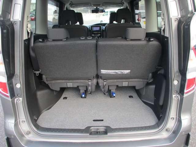 セレナ e-パワー ハイウェイスターV 日産プレミアム認定中古車(2年保証 走行距離無制限) 日産プロパイロット機能 純正ナビ アラウンドビューモニタ LEDヘッドライト 社外ドライブレコーダー ETC 両側オートスライドドア(19枚目)