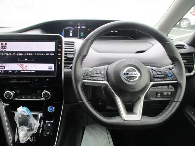 セレナ e-パワー ハイウェイスターV 日産プレミアム認定中古車(2年保証 走行距離無制限) 日産プロパイロット機能 純正大画面ナビ アラウンドビューモニタ LEDヘッドライト ETC 純正ドラレコ スマートルームミラー(4枚目)