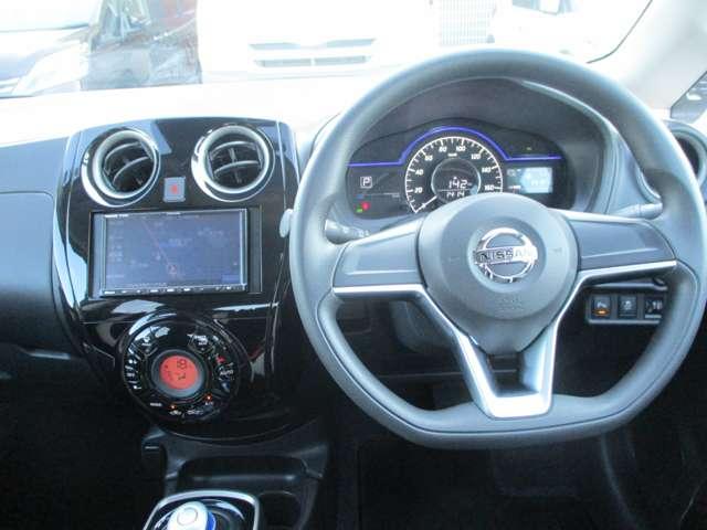 ノート 1.2 e-POWER X 社外ナビバックモニターETC社外ドラレコ 禁煙 記録簿付 Rカメラ 運転席助手席エアバック レーンキープ AUTOエアコン 盗難防止システム ナビTV AW 運転席エアバッグ キーレスエントリー ドラレコ ETC車載器 アイドリングストップ(4枚目)