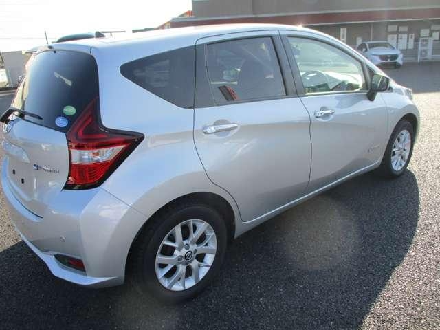 ノート 1.2 e-POWER X 社外ナビバックモニターETC社外ドラレコ 禁煙 記録簿付 Rカメラ 運転席助手席エアバック レーンキープ AUTOエアコン 盗難防止システム ナビTV AW 運転席エアバッグ キーレスエントリー ドラレコ ETC車載器 アイドリングストップ(19枚目)