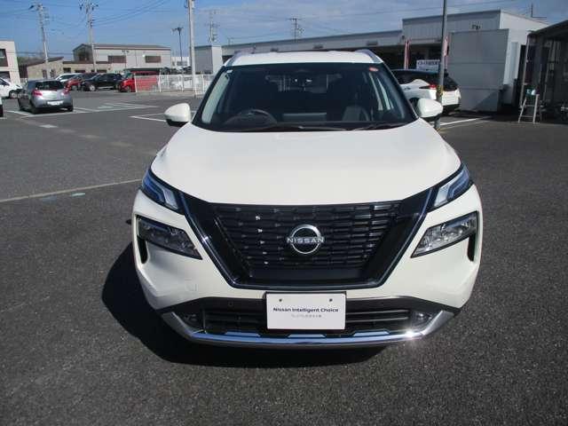 エクストレイル G e-4ORCE 日産プレミアム認定中古車(2年保証 走行距離無制限) 当社元試乗車 日産プロパイロット機能 メーカーオプションナビ アラウンドビューモニタ 全席シートヒーター 電動バックドア LEDヘッドライト(3枚目)