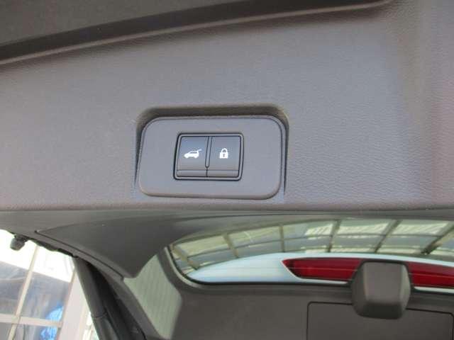 エクストレイル G e-4ORCE 日産プレミアム認定中古車(2年保証 走行距離無制限) 当社元試乗車 日産プロパイロット機能 メーカーオプションナビ アラウンドビューモニタ 全席シートヒーター 電動バックドア LEDヘッドライト(10枚目)