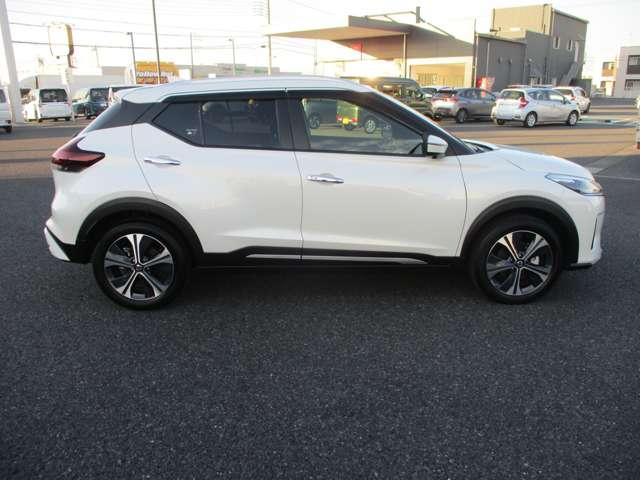 キックス １．２　Ｘ　（ｅ－ＰＯＷＥＲ）　前期型／純正ナビ／全方位モニタ　レーンキープ　アラウンドモニタ　ＬＥＤ　寒冷地仕様　禁煙車　エマージェンシーブレーキ　ドラレコ　スマートキー　ＥＴＣ　アルミホイール　盗難防止システム　バックカメラ　アイドリングストップ　メモリーナビ（19枚目）