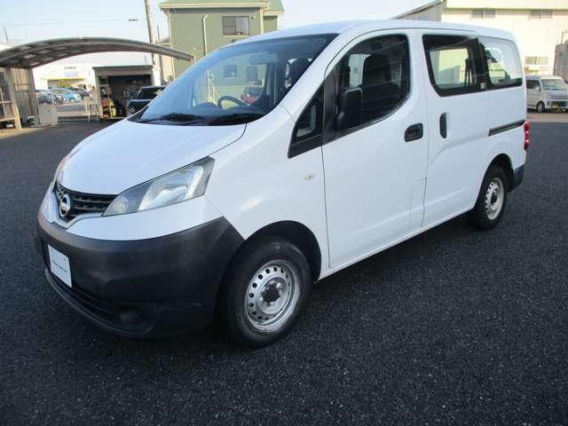 ＮＶ２００バネットバン １．６　ＤＸ　５人乗り／純正ナビＴＶ／リモコンキー／ＥＴＣ　点検記録簿　メモリーナビ　パワーステアリング　エアバック　マニュアルエアコン　ナビＴＶ　ＡＢＳ　ワンセグ　キーフリー　ＥＴＣ付き　ＷエアＢ（2枚目）