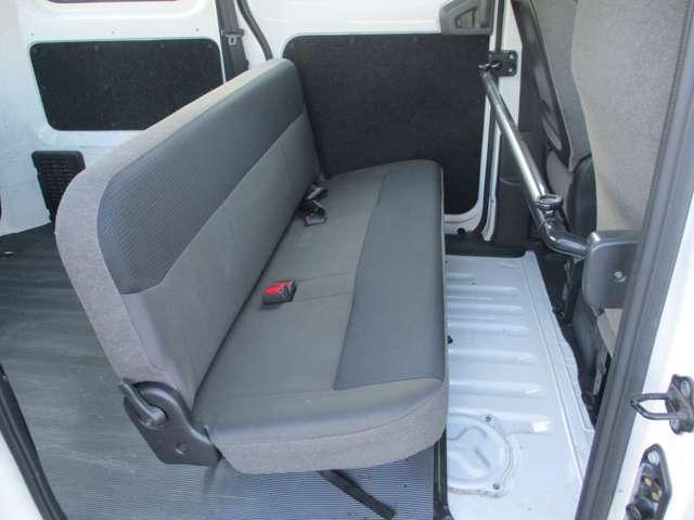 ＮＶ２００バネットバン １．６　ＤＸ　５人乗り／純正ナビＴＶ／リモコンキー／ＥＴＣ　点検記録簿　メモリーナビ　パワーステアリング　エアバック　マニュアルエアコン　ナビＴＶ　ＡＢＳ　ワンセグ　キーフリー　ＥＴＣ付き　ＷエアＢ（7枚目）