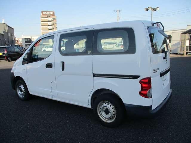 ＮＶ２００バネットバン １．６　ＤＸ　５人乗り／純正ナビＴＶ／リモコンキー／ＥＴＣ　点検記録簿　メモリーナビ　パワーステアリング　エアバック　マニュアルエアコン　ナビＴＶ　ＡＢＳ　ワンセグ　キーフリー　ＥＴＣ付き　ＷエアＢ（14枚目）